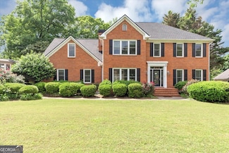 395 Clubfield Dr, Roswell, GA 30075