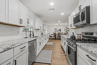 17926 Hillcrest Rd, Dallas, TX 75252