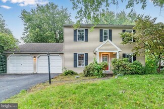 1114 Granada Ln, Mechanicsburg, PA 17055
