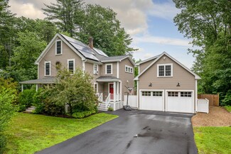 98 Old Post Rd, Kittery, ME 03904