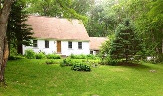 3 Woodridge Rd, Durham, NH 03824