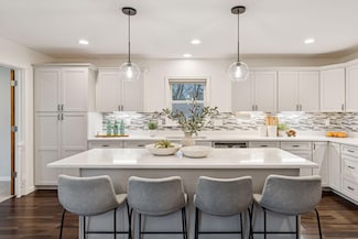 7560 Superior Terrace, Eden Prairie, MN 55344