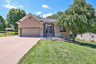 20352 Longview Dr, Lawrenceburg, IN 47025