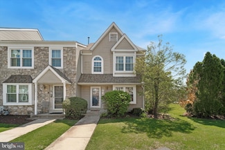711 Heather Ln, Upper Chichester, PA 19014