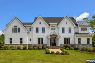 520 Clinton Ave, Wyckoff, NJ 07481
