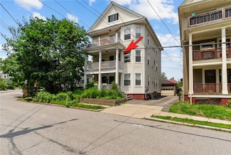 60 11th St, Providence, RI 02906