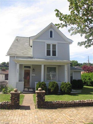 525 California Ave, Chester, WV 26034