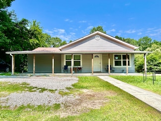 52 Heath and Chestnut Rd, Stearns, KY 42647