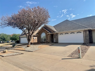 1003 Dawn Ct, Granbury, TX 76048