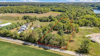 555 Dunham Rd, Delaware, OH 43015