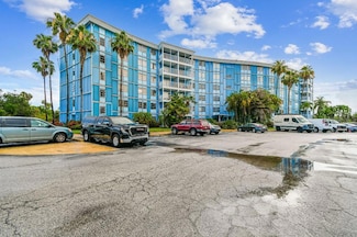 3315 58th Ave S Unit 311, Saint Petersburg, FL 33712