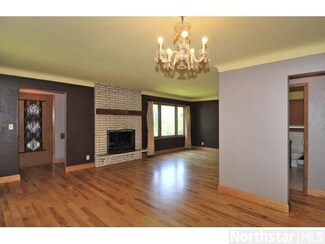 402 402 Sidney St E, St. Paul, MN 55107