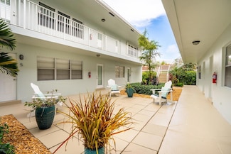 2737 NE 28th St Unit 9W, Lighthouse Point, FL 33064