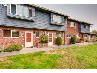 1722 NE Hogan Dr, Gresham, OR 97030