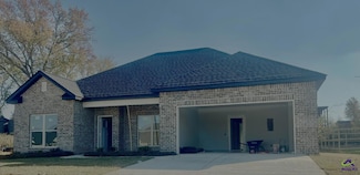 119 Early Dr, Byron, GA 31008