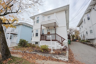 27 Oakland St, Watertown, MA 02472