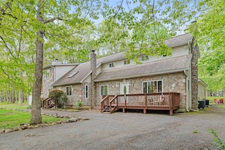 358 Towamensing Trail, Albrightsville, PA 18210