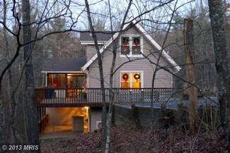 38 Oak Cir, Basye, VA 22810