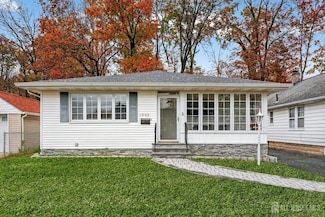 1008 Main St, Fords, NJ 08863