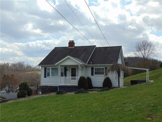 10 Smith St, Charleroi, PA 15022