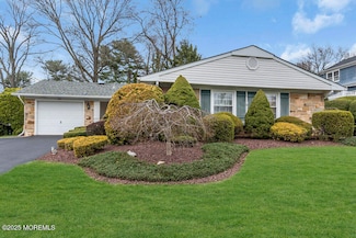 23 Oaklyn Ln, Matawan, NJ 07747