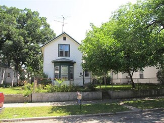 142 Gold Ave SW, Grand Rapids, MI 49504