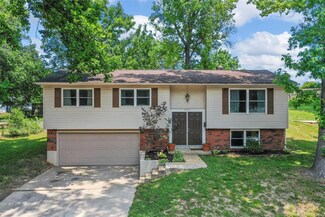 1711 E 9th St, Washington, MO 63090