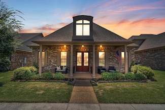 347 Dogwood Valley Dr, Collierville, TN 38017