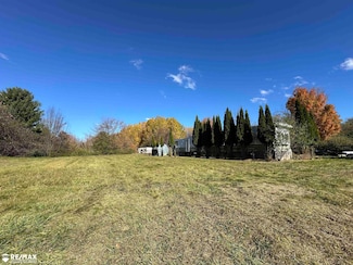 3077 Phelps Lake Rd, Mayville, MI 48744
