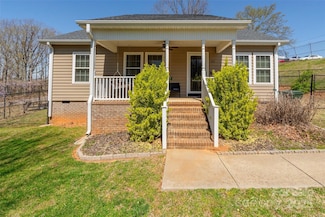 112 Mcginnis St, Kings Mountain, NC 28086