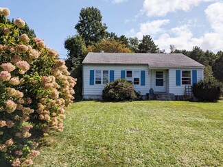 2066 Brookview Rd, Castleton On Hudson, NY 12033