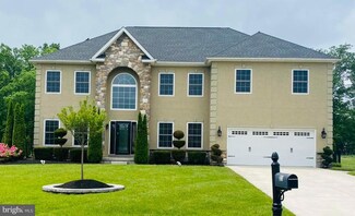 21 Cardinal Ln, Sicklerville, NJ 08081