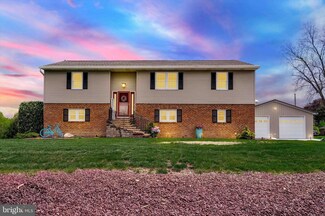 310 Dew Drop Rd, York, PA 17402