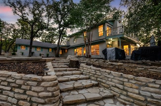 2715 SW Green Oaks Blvd, Arlington, TX 76017