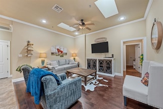 721 Austin Ave, Waco, TX 76701