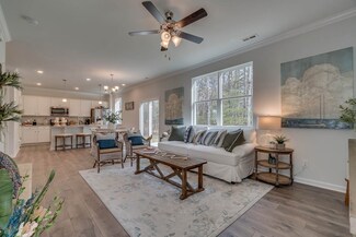 229 Addison Ave, Chapel Hill, TN 37034