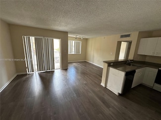 791 N Pine Island Rd Unit 203, Plantation, FL 33324