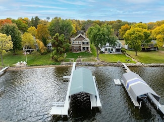 2172 Shadywood Rd, Wayzata, MN 55391