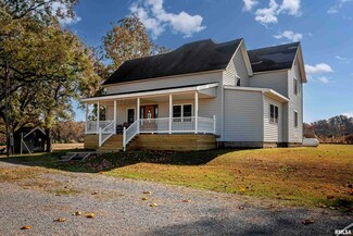 17064 Old Frankfort Rd, Johnston City, IL 62951