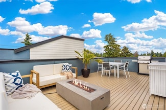 919 N 103rd St Unit A, Seattle, WA 98133