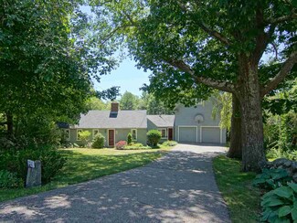274 Washington Rd, Rye, NH 03870