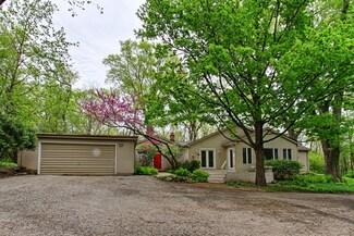 1880 Cary Rd, Algonquin, IL 60102