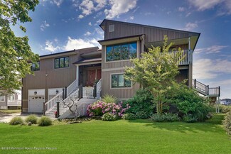 29 Mann Ct, Monmouth Beach, NJ 07750