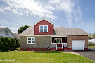 135 Freemans Bridge Rd, Schenectady, NY 12302