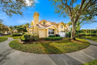 8104 Oakton Ct, West Palm Beach, FL 33406