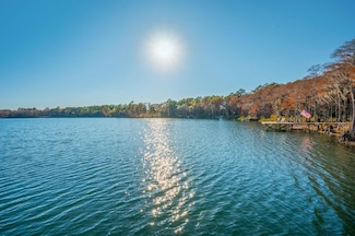 516 Blue Pond Cir, Ponce de Leon, FL 32455