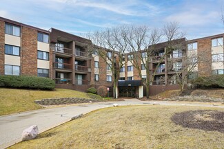 440 Raintree Ct Unit 1K, Glen Ellyn, IL 60137