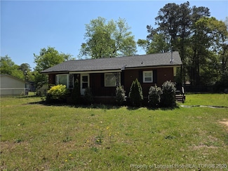4969 Arlington St, Hope Mills, NC 28348