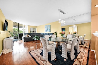 7555 Granville Dr Unit 304, Tamarac, FL 33321