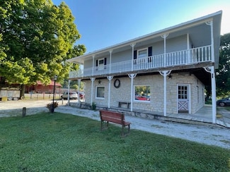 35 Main St, Metamora, IN 47030
